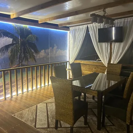 каравана кътче от рая *